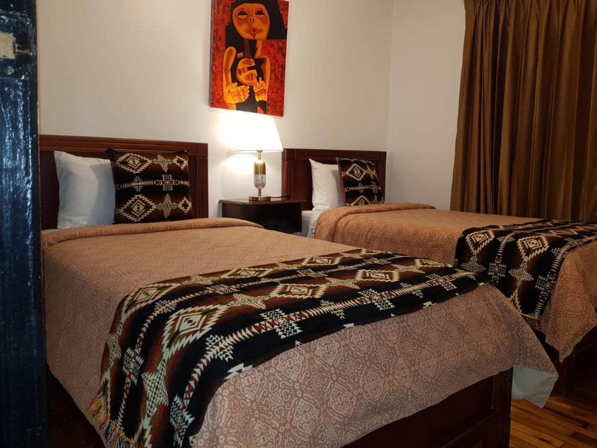 32 Juana De Arco * Quito