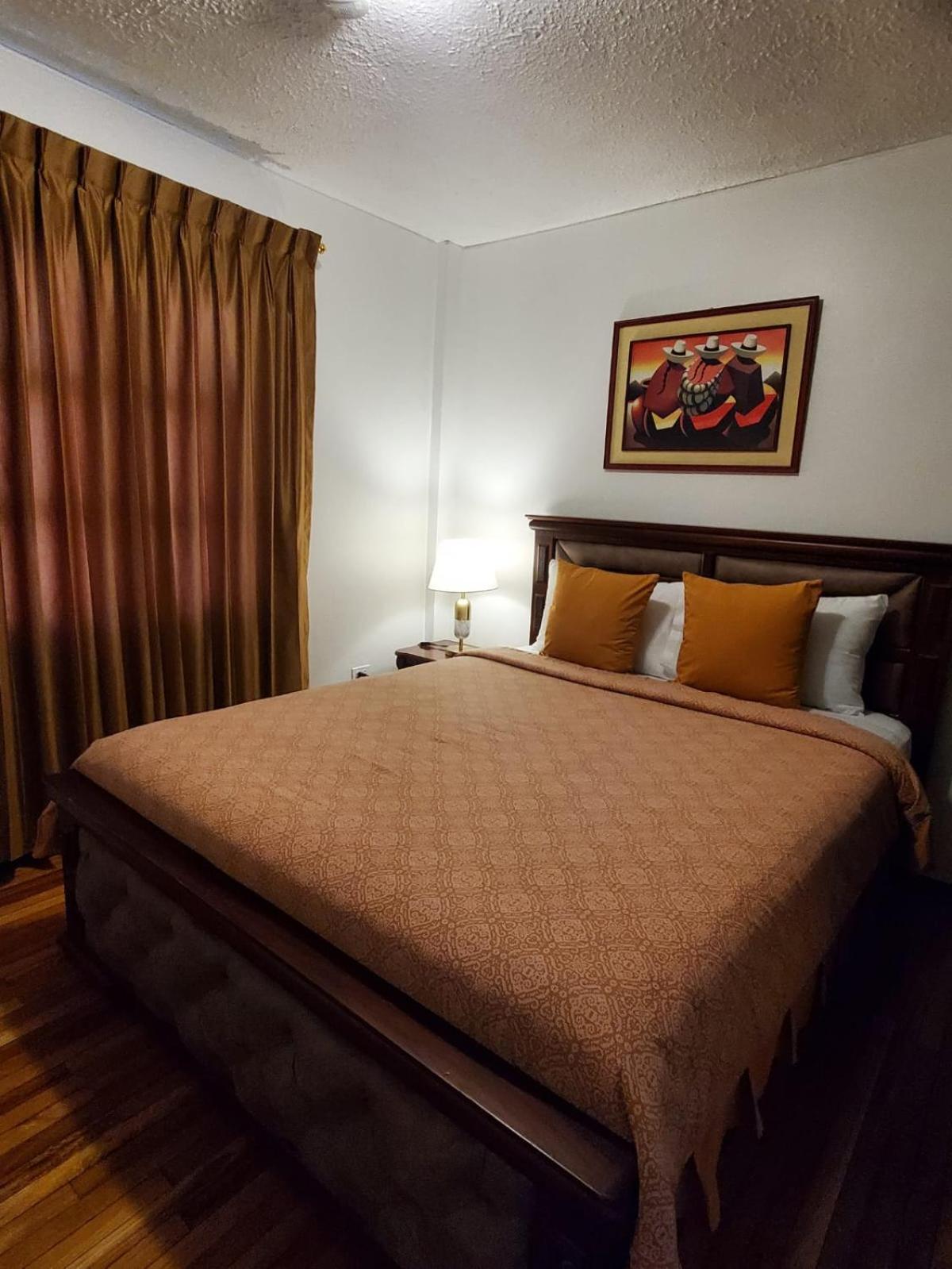 32 Juana De Arco Apartment